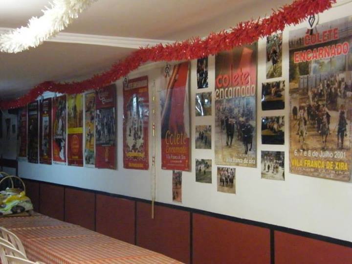Ficheiro:Amigos do Muro F9.jpg
