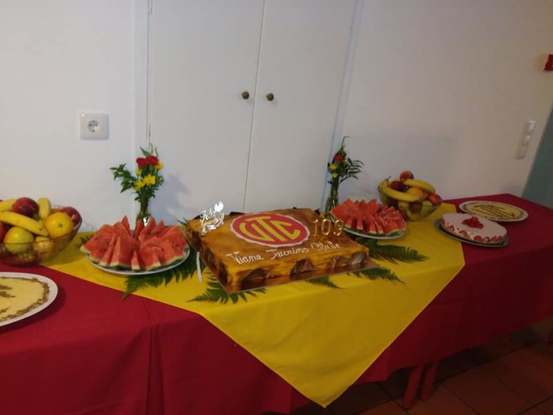 Ficheiro:Viana Taurino Clube F4.jpg