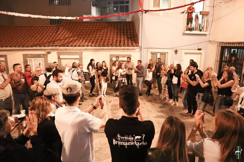 Ficheiro:Irmandade F10.jpg