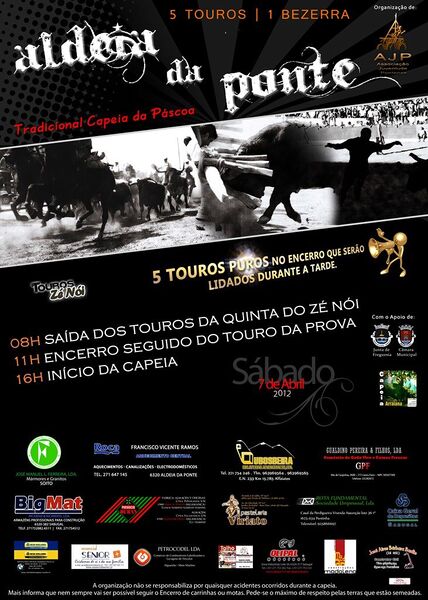 Ficheiro:CapeiadaPascoa AldeiadaPonte 2012.jpg