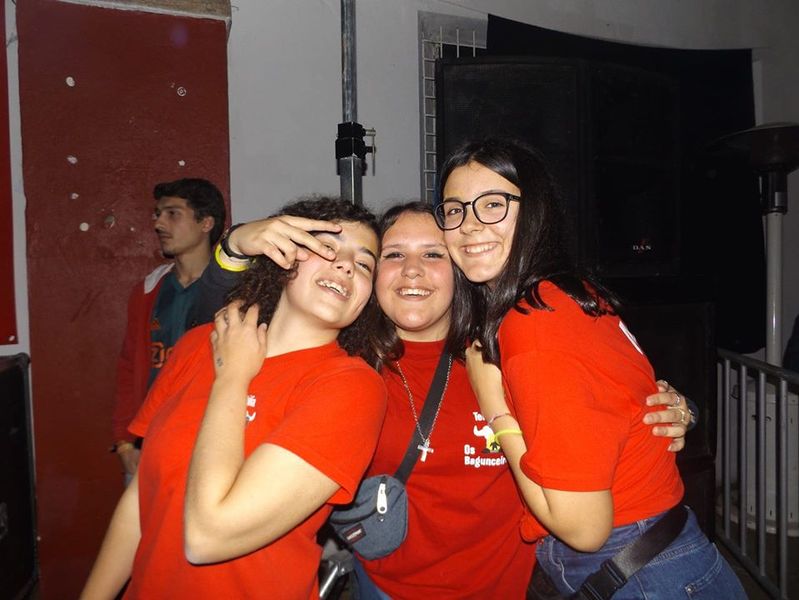 Ficheiro:Bagunceiros F2.jpg