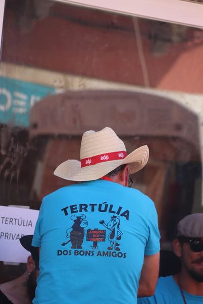 Ficheiro:Bons Amigos F6.jpg